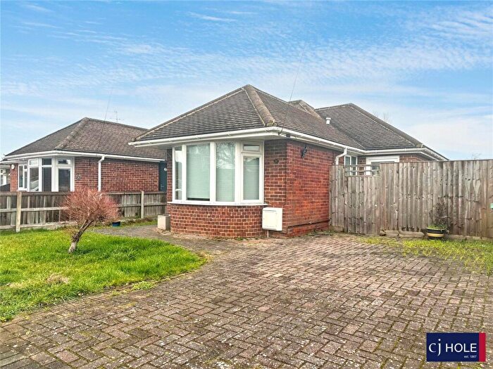 2 Bedroom Bungalow For Sale In Conway Road, Hucclecote, Gloucester, GL3
