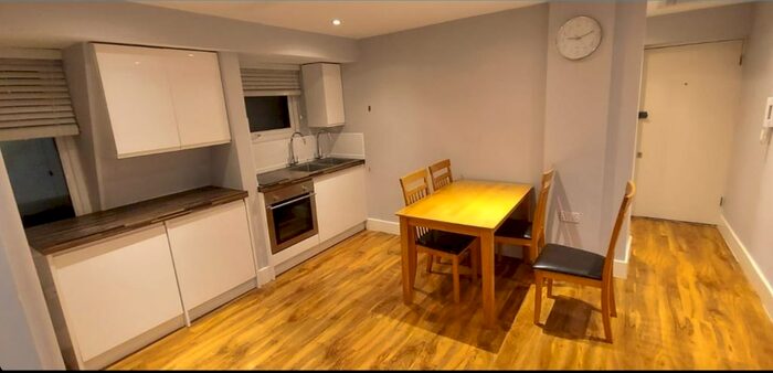 1 Bedroom Flat To Rent In Craven Park Road, London, N15