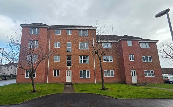 2 Bedroom Flat To Rent In Tullis Gardens, Glasgow, G40