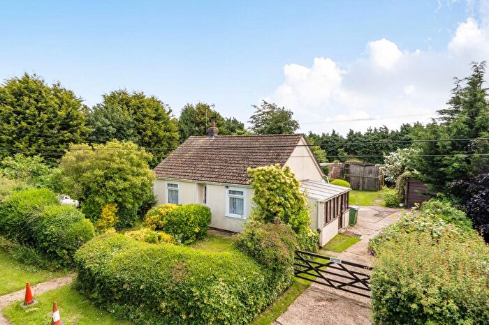 2 Bedroom Detached House For Sale In Rhodes Minnis, Canterbury, CT4