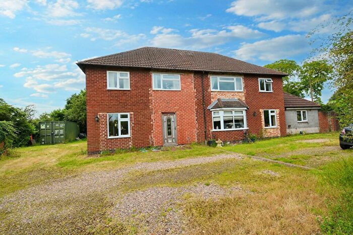 4 Bedroom Detached House For Sale In The Paddocks, Ollerton Road, Oxton, NG25