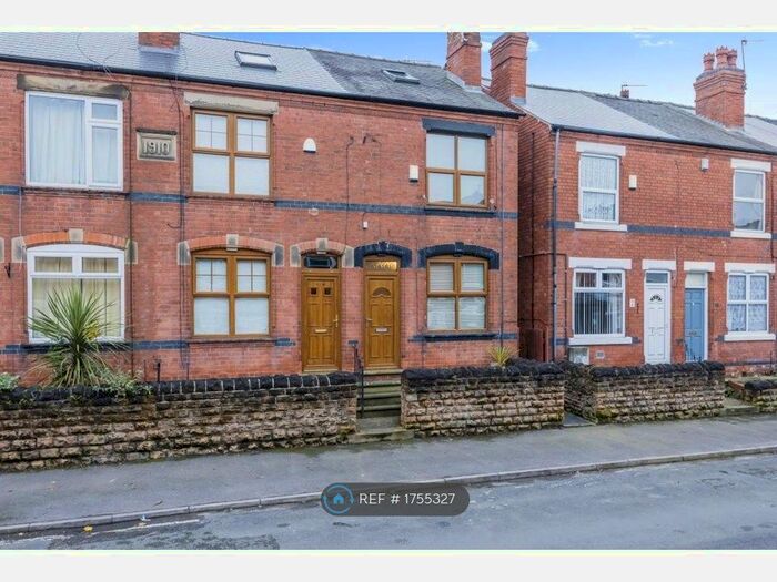 3 Bedroom Terraced House To Rent In Logan Street, Nottingham, NG6