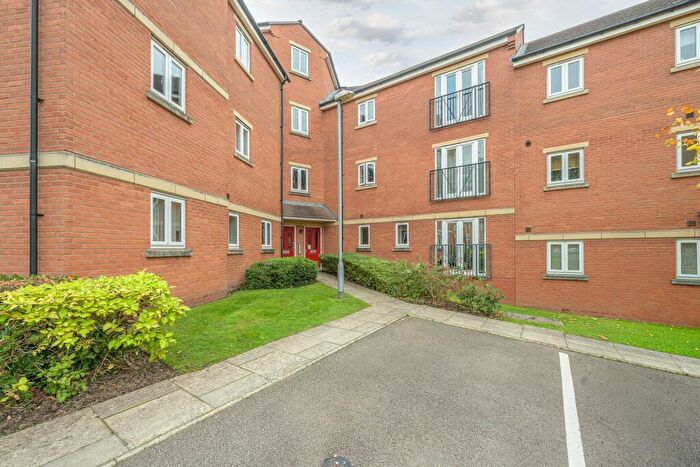 2 Bedroom Apartment For Sale In Kirkpatrick Drive, Stourbridge, DY8