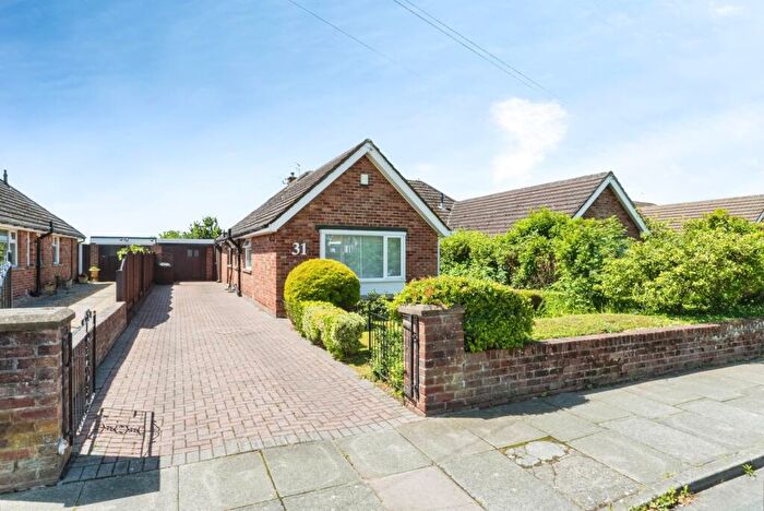 3 Bedroom Bungalow For Sale In Crosland Road North, Lytham St. Annes, Lancashire, FY8