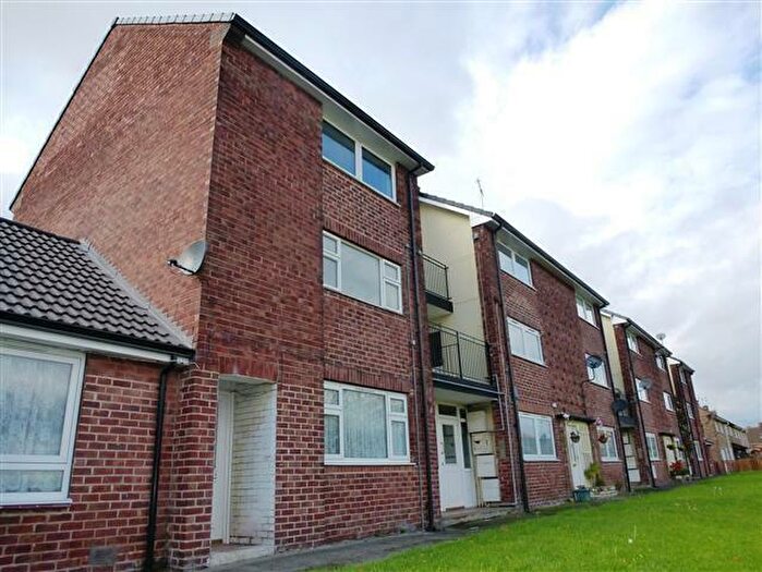 2 Bedroom House To Rent In Treefield Close, Rotherham, S61