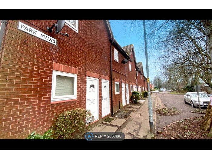 1 Bedroom Flat To Rent In Park Drive, Manchester, M16