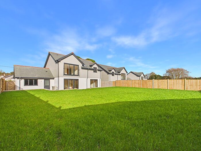 4 Bedroom Property For Sale In Lanner Moor, Redruth, TR16