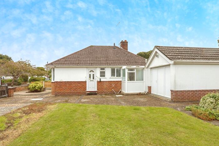 2 Bedroom Bungalow For Sale In Otter Road, Oakdale, Poole, Dorset, BH15
