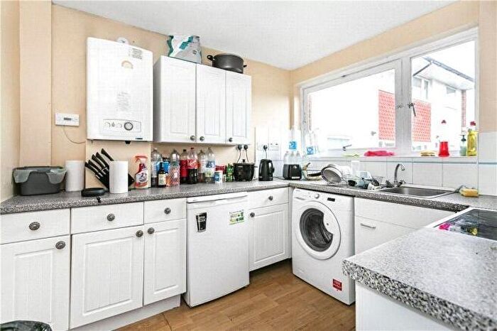 1 Bedroom Terraced House To Rent In Guildford Park Avenue, Guildford, GU2