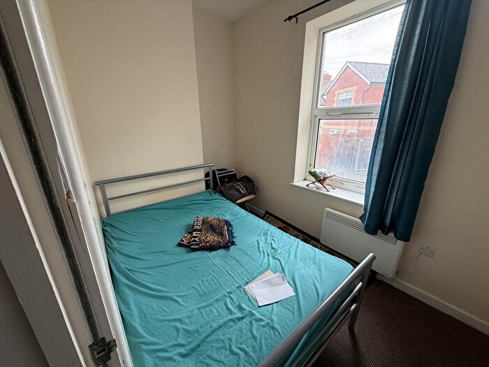 1 Bedroom House To Rent In Penarth Road, Grangetown, Cardiff, CF11
