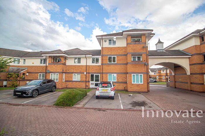 2 Bedroom Apartment For Sale In The Moorings, Oldbury, B69