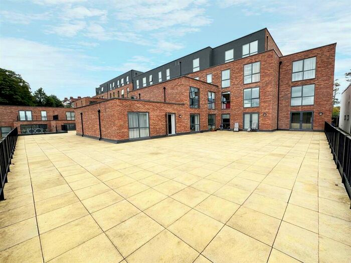 2 Bedroom Apartment To Rent In Northgate House, Stonegate Road, Meanwood, Leeds, West Yorkshire., LS6