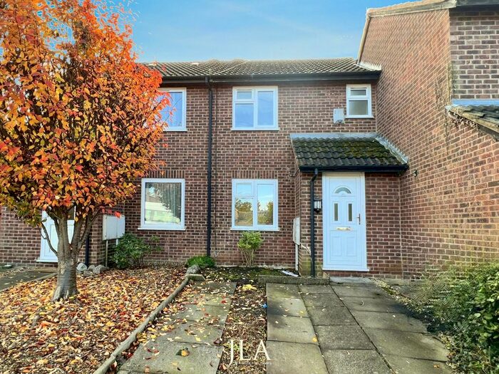 2 Bedroom Semi-Detached House To Rent In Edward Close, Oadby, Leicester, LE2