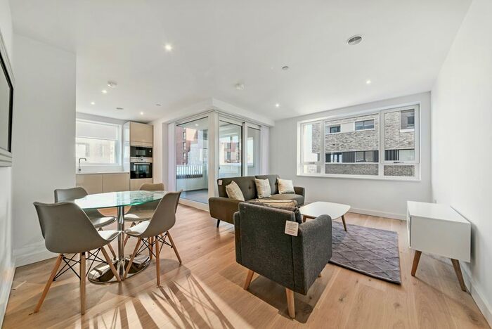 2 Bedroom Flat To Rent In Walworth Road, Elephant Park, Elephant Amp; Castle, London, SE17