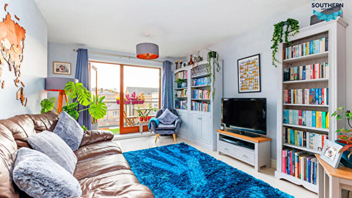 2 Bedroom Flat For Sale In Cambria Court, North Star Boulevard, Greenhithe, Kent, DA9