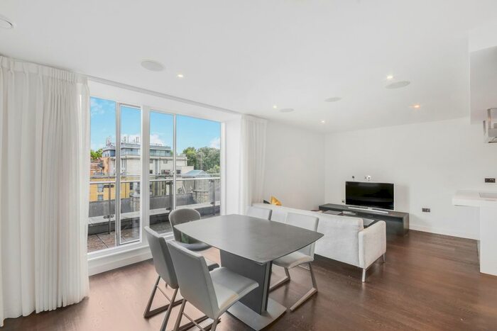 3 Bedroom Flat To Rent In Moore House, Grosvenor Waterside, Pimlico, SW1W