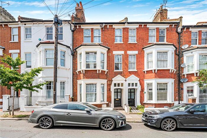 6 Bedroom Terraced House For Sale In Garfield Road, London, SW11