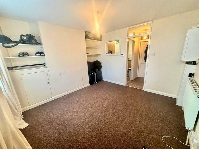 1 Bedroom Flat To Rent In Hatfield House Lane, Sheffield, S5