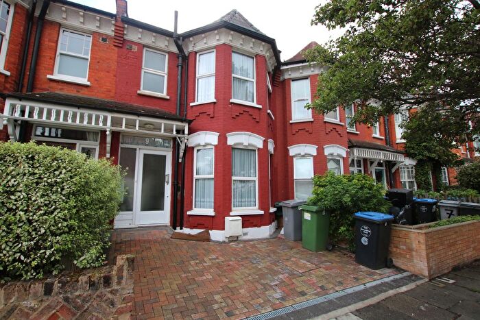 3 Bedroom Terraced House For Sale In Geary Road, London, NW10
