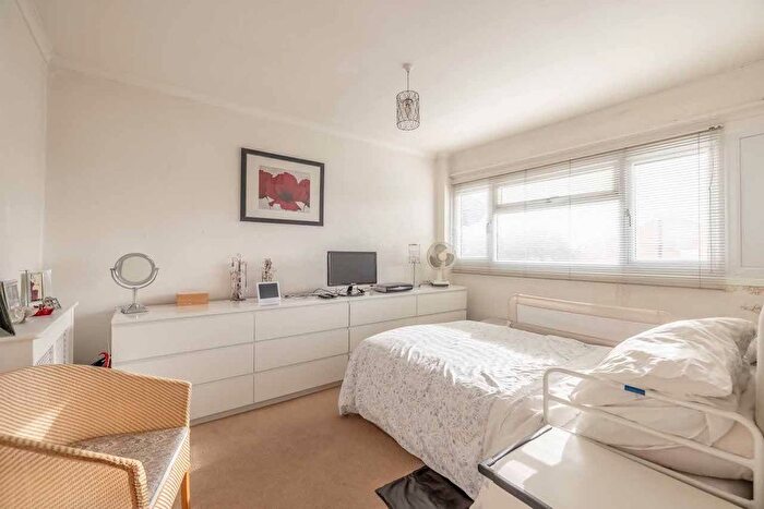 3 Bedroom Terraced House For Sale In Humber Way, Langley, SL3