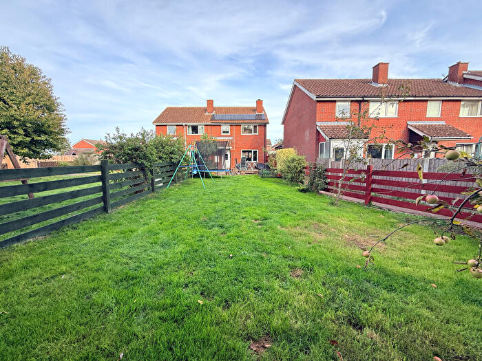 3 Bedroom Semi-Detached House For Sale In Manor Road, Griston, Norfolk, IP25