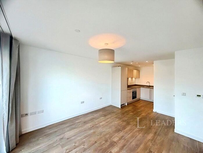 1 Bedroom Flat To Rent In Azera, Capstan Road, SO19
