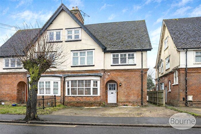 1 Bedroom Flat For Sale In Church Lane East, Aldershot, Hampshire, GU11