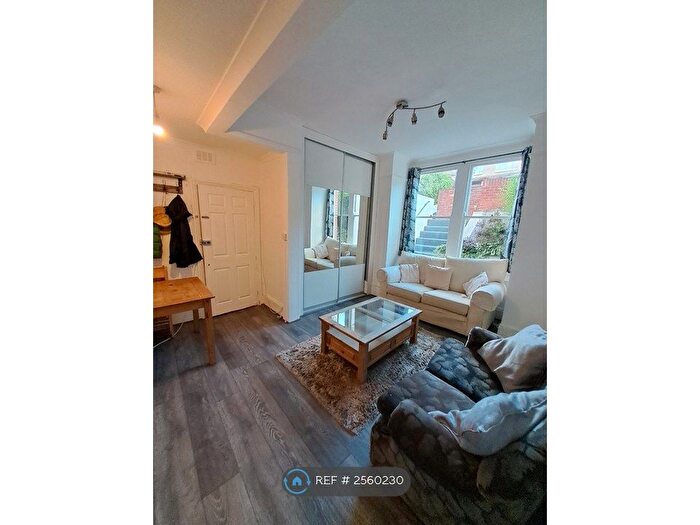 1 Bedroom Flat To Rent In Streatham Hill, London, SW16