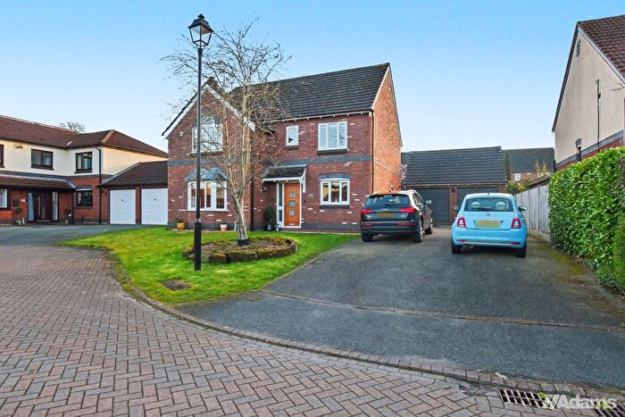 4 Bedroom Detached House For Sale In Woodbridge Close, Appleton, WA4
