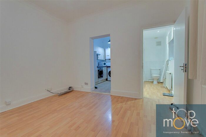 1 Bedroom Flat To Rent In Chatsworth Road, Croydon, CR0