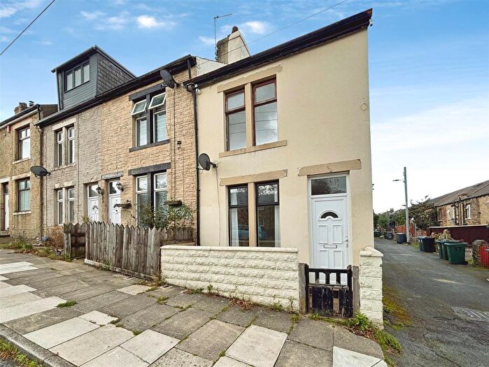 2 Bedroom End Terrace House For Sale In Stafford Street, Bradford, BD4
