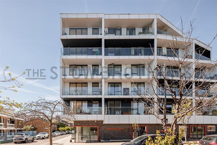 2 Bedroom Flat To Rent In Daley Street, Hackney, E9