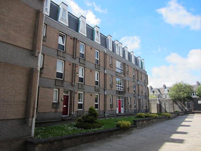 1 Bedroom Flat To Rent In Salisbury Court, Aberdeen, AB10
