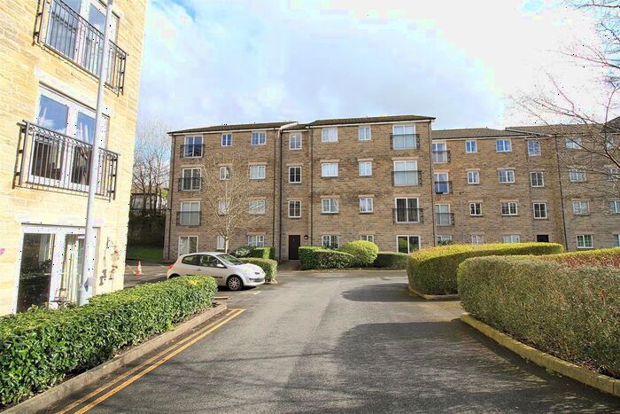2 Bedroom Flat To Rent In Bramble Court, Millbrook, Stalybridge, SK15