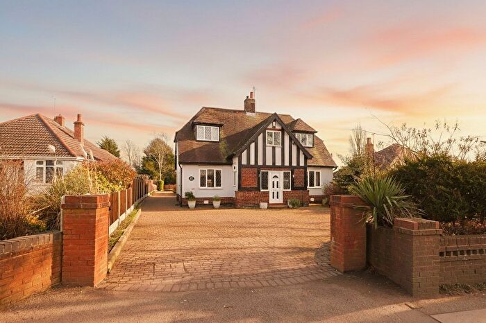 4 Bedroom Detached House For Sale In St. Lawrence Road, North Wingfield, S42