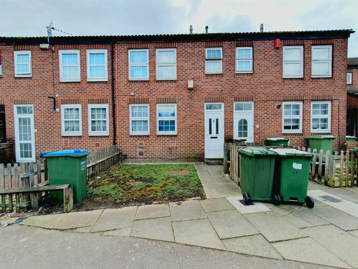 3 Bedroom Property To Rent In Garganey Walk, London, SE28