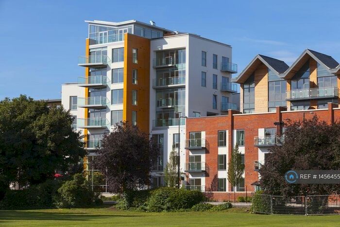 2 Bedroom Penthouse To Rent In Baily, Newbury, RG14