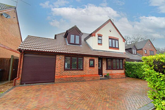 4 Bedroom Detached House For Sale In Oasthouse Drive, Fleet, GU51