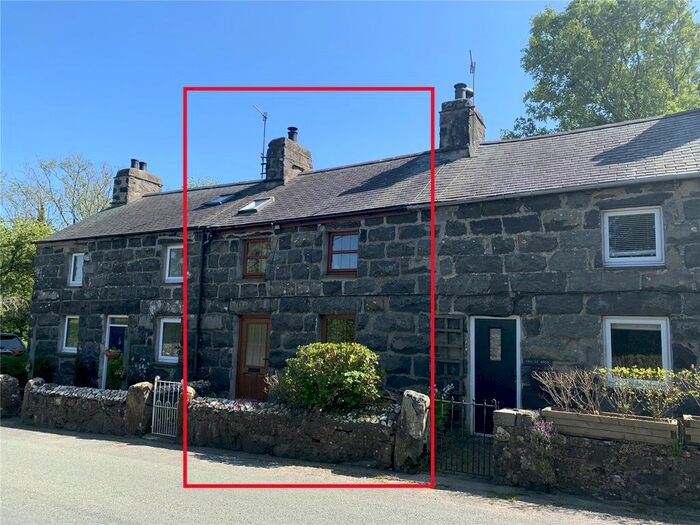 2 Bedroom Terraced House For Sale In Pensingrig, Rhoslan, Criccieth, Gwynedd, LL52