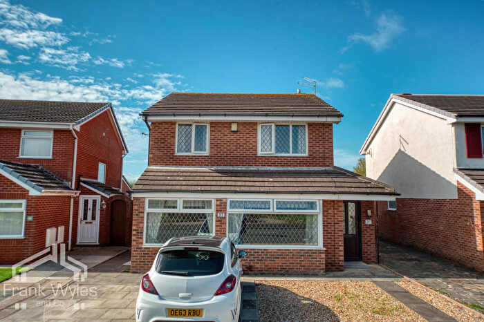 3 Bedroom Detached House For Sale In Frobisher Drive, Lytham St. Annes, Lancashire, FY8