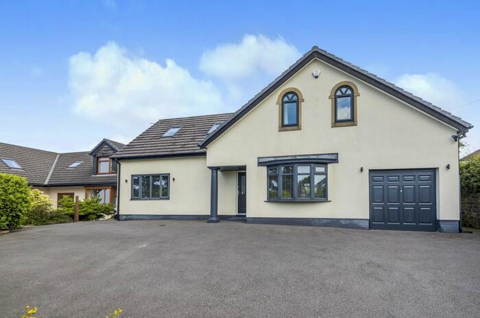 5 Bedroom Detached House To Rent In Mottram Old Road, Stalybridge, SK15