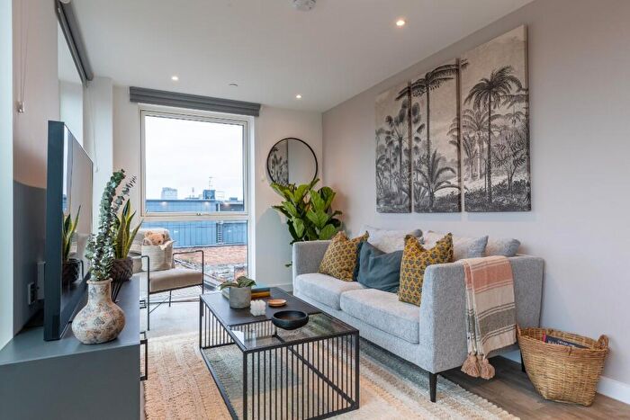 2 Bedroom Flat To Rent In Flat, Hairpin House, Bradford Street, Birmingham, B12