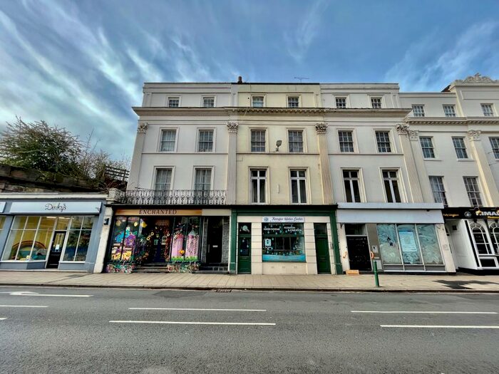 3 Bedroom Apartment To Rent In Bath Street, Leamington Spa, CV31