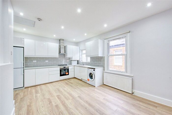 4 Bedroom Flat To Rent In Danehurst Street, SW6