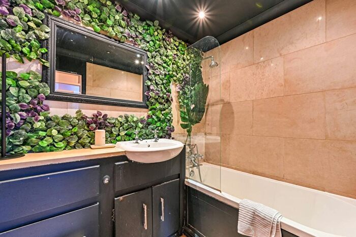 1 Bedroom Flat To Rent In Annesley Walk, Archway, London, N19