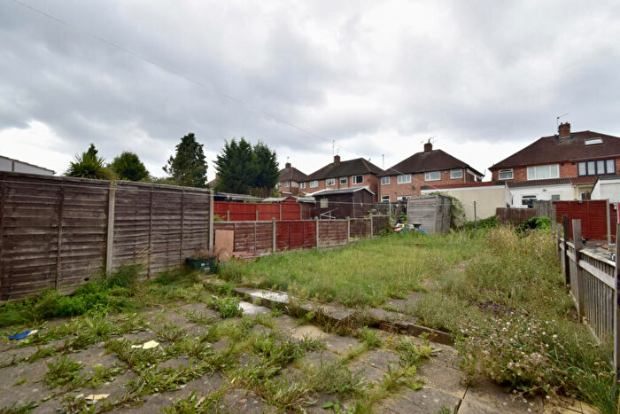 3 Bedroom Semi-Detached House To Rent In Averil Road, Thurncourt, Leicester, LE5