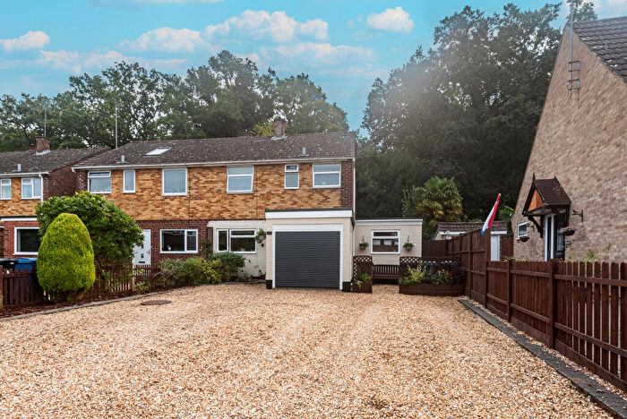 3 Bedroom Semi-Detached House For Sale In Tudor Drive, Yateley, Hampshire, GU46