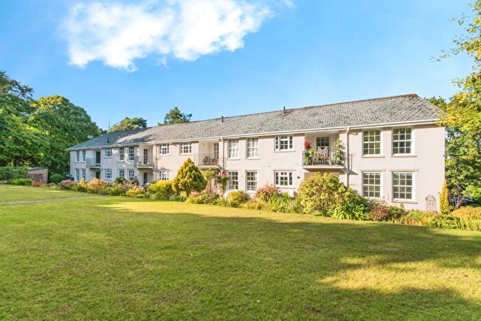 2 Bedroom Flat For Sale In West Hill Court, Budleigh Salterton, Devon, EX9