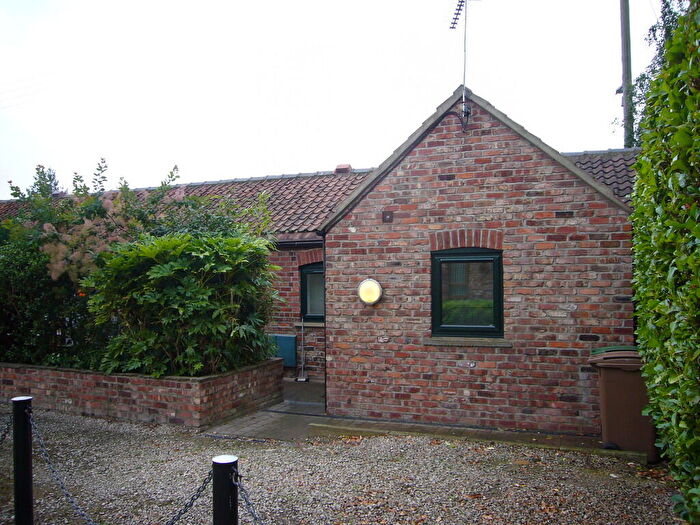 1 Bedroom Barn Conversion To Rent In Barn Close, Pollington, Nr Goole, DN14