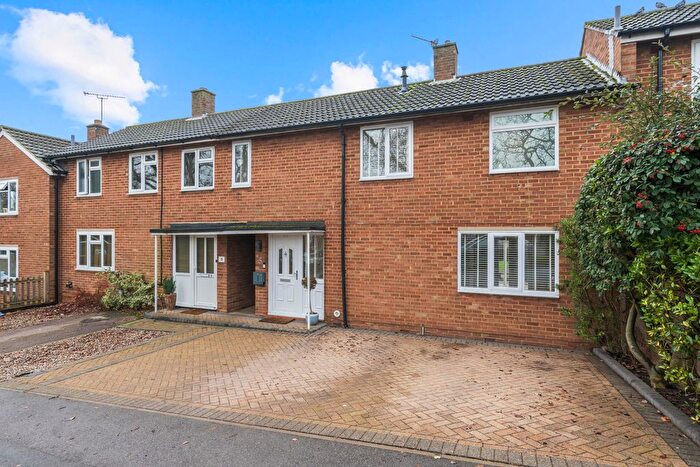 3 Bedroom Terraced House For Sale In Tudor Road, Welwyn, AL6